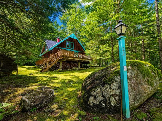 22 Ives Road, Wilmington, VT 05363