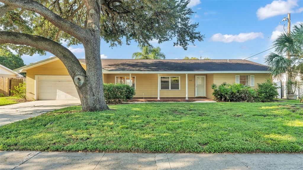 315 HAWICK LANE, Lakeland, FL 33813