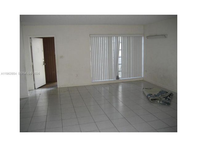 6512 KENDALE LAKES DR 903, Miami, FL 33183