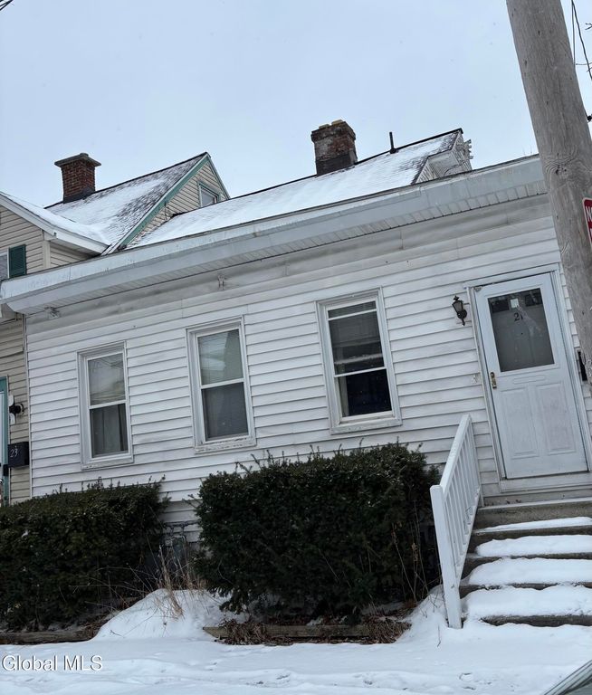 21 Moore Street, Albany, NY 12202