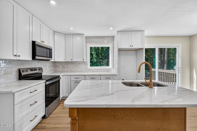 5808 Caledonia Street, Raleigh, NC 27609