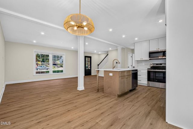 5808 Caledonia Street, Raleigh, NC 27609