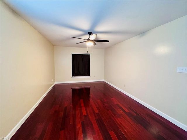 106 Santa Barbara DR, Hampton, VA 23666