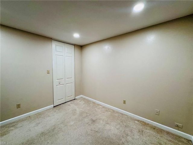 106 Santa Barbara DR, Hampton, VA 23666