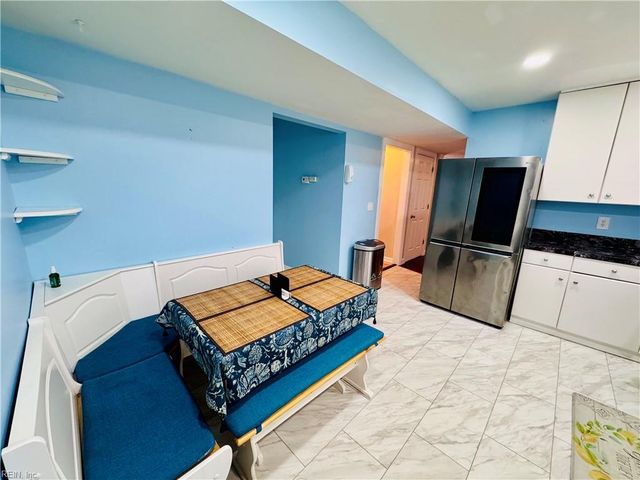 106 Santa Barbara DR, Hampton, VA 23666