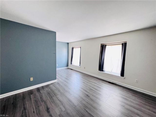 106 Santa Barbara DR, Hampton, VA 23666