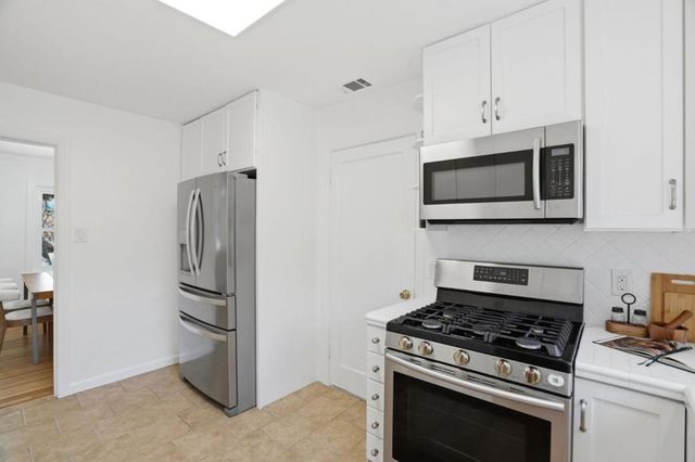 306 Schroeder Street, Sunnyvale, CA 94085