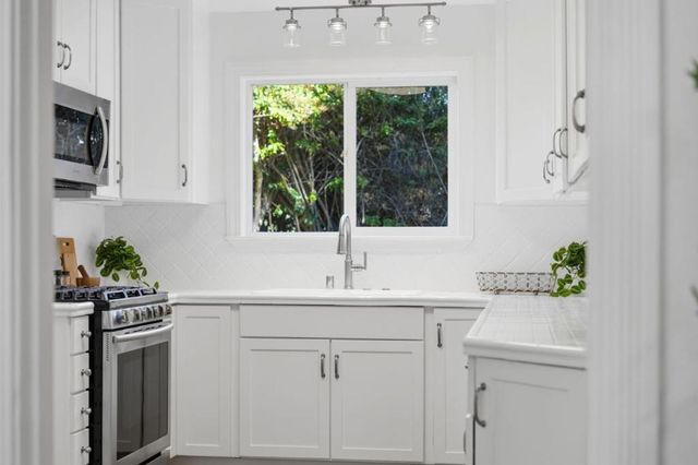 306 Schroeder Street, Sunnyvale, CA 94085