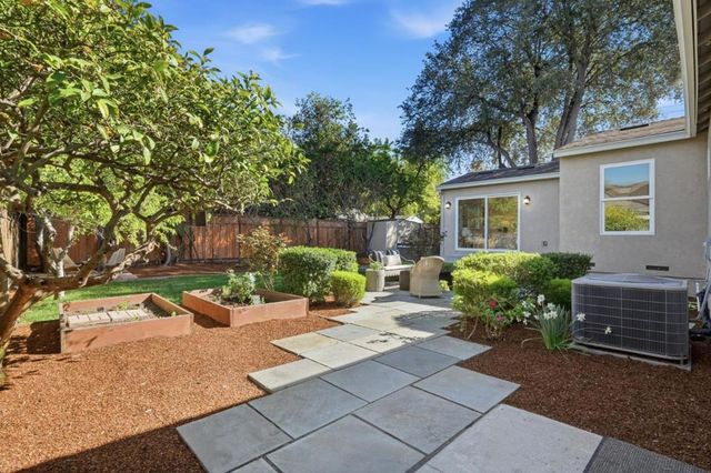 306 Schroeder Street, Sunnyvale, CA 94085