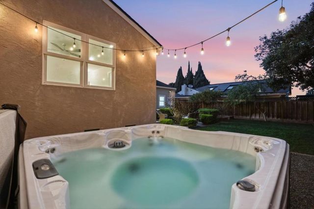 306 Schroeder Street, Sunnyvale, CA 94085