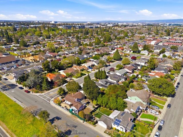 306 Schroeder Street, Sunnyvale, CA 94085