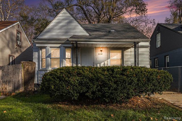 9336 Sussex St Street, Detroit, MI 48228
