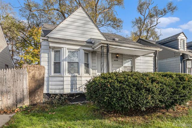 9336 Sussex St Street, Detroit, MI 48228