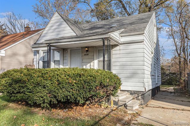 9336 Sussex St Street, Detroit, MI 48228