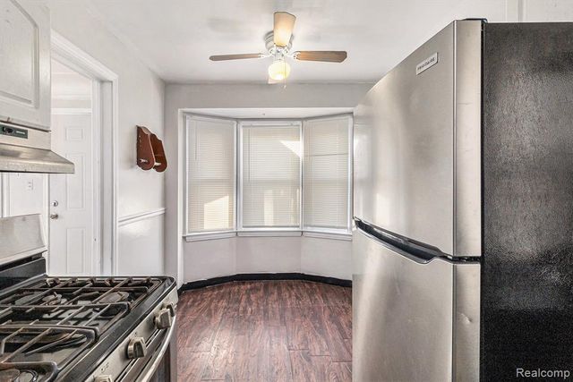 9336 Sussex St Street, Detroit, MI 48228