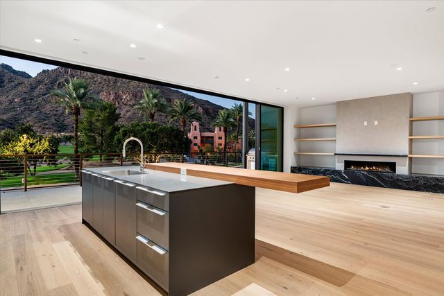 4575 N Phoenician Boulevard 4, Scottsdale, AZ 85251