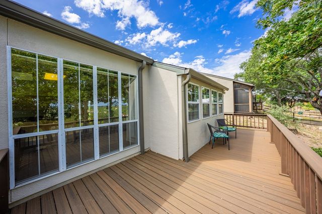 2017 Balmoral Dr, Kerrville, TX 78028