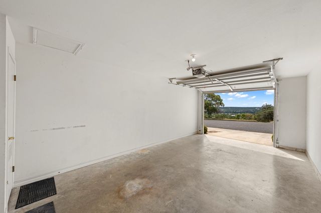 2017 Balmoral Dr, Kerrville, TX 78028