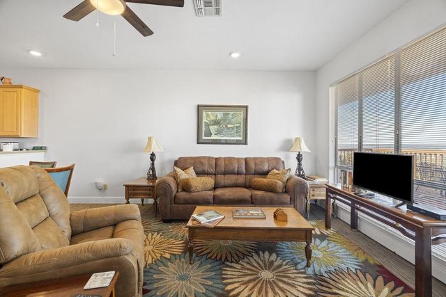 2017 Balmoral Dr, Kerrville, TX 78028