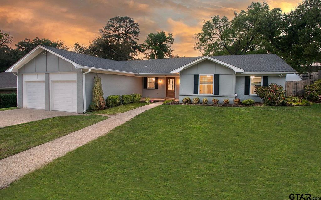 709 Top Hill Dr, Tyler, TX 75703