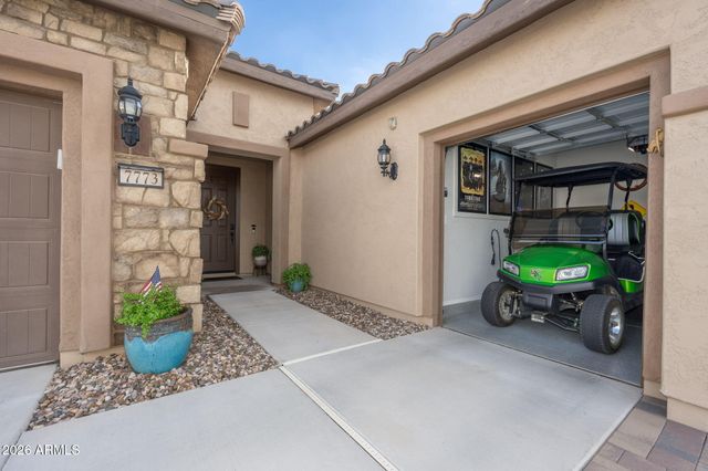 7773 W Cactus Wren Way, Florence, AZ 85132