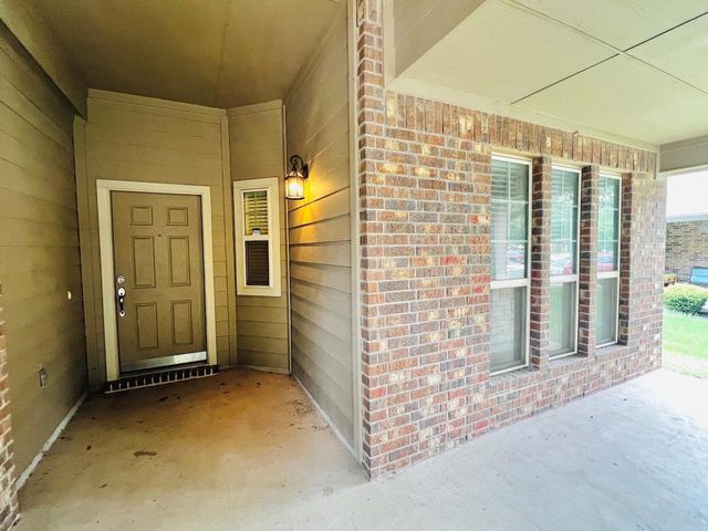 2708 Cottonwood Shores DR, Austin, TX 78725