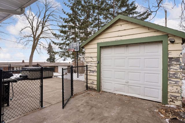 203 3rd Avenue NW, Buffalo, MN 55313