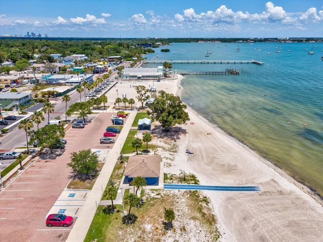 5015 15TH AVENUE S, Gulfport, FL 33707