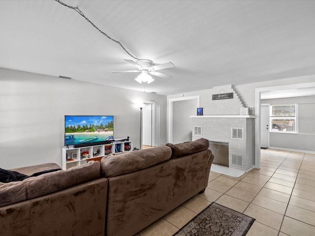 5015 15TH AVENUE S, Gulfport, FL 33707