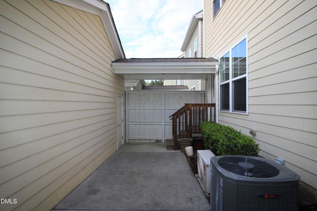 106 Windy Creek Lane, Apex, NC 27502