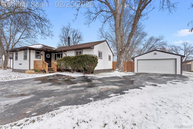 3375 Grant Road, Rochester Hills, MI 48309