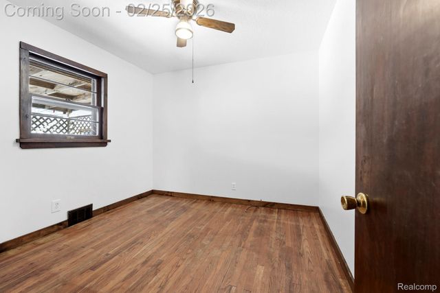 3375 Grant Road, Rochester Hills, MI 48309