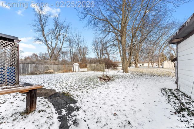 3375 Grant Road, Rochester Hills, MI 48309