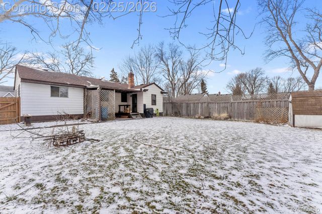 3375 Grant Road, Rochester Hills, MI 48309