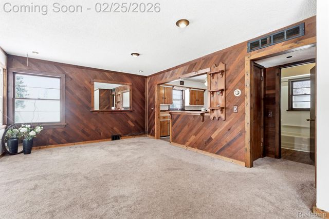 3375 Grant Road, Rochester Hills, MI 48309