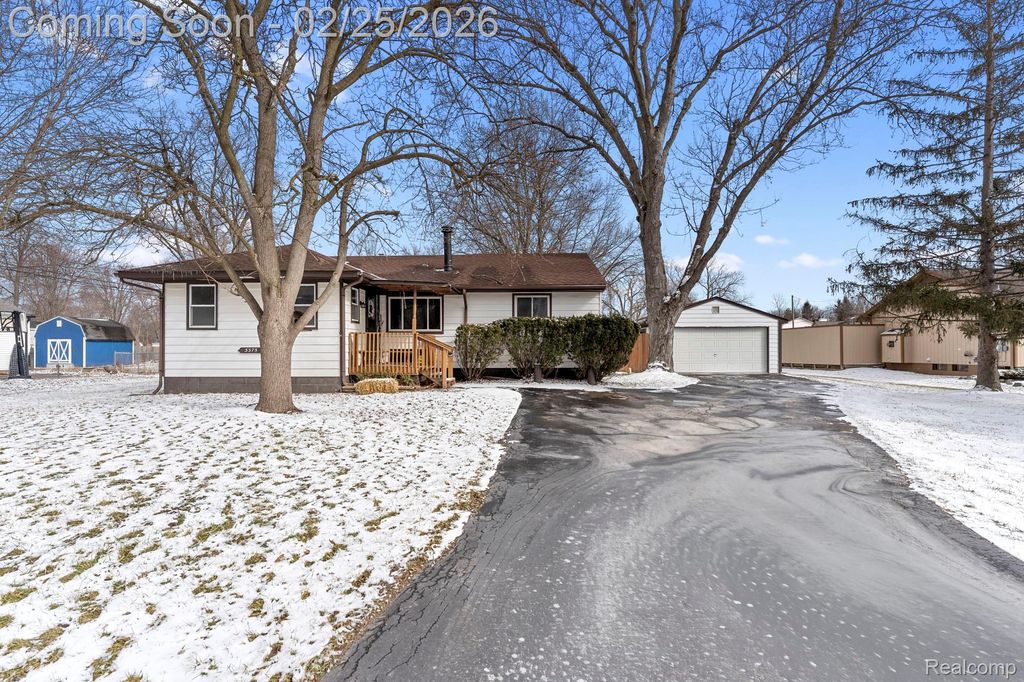 3375 Grant Road, Rochester Hills, MI 48309