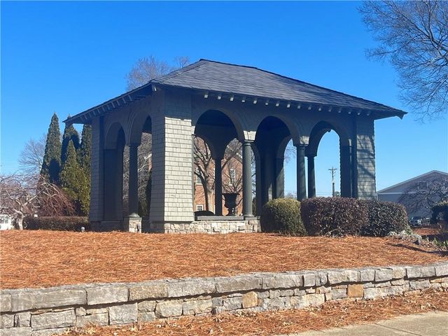 233 Legacy Downs Drive, Canton, GA 30118