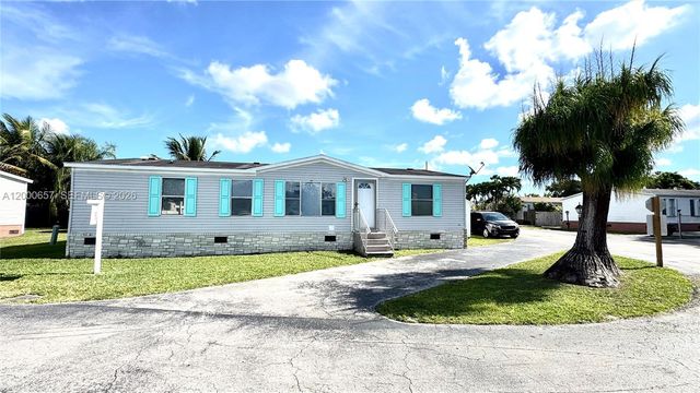 220 NE 12th Ave 114, Homestead, FL 33030