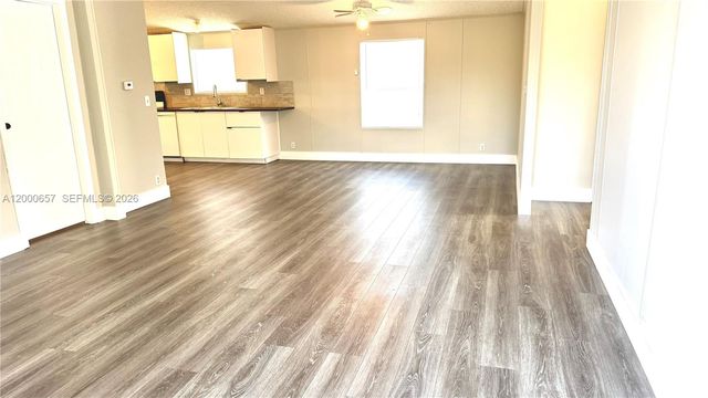 220 NE 12th Ave 114, Homestead, FL 33030