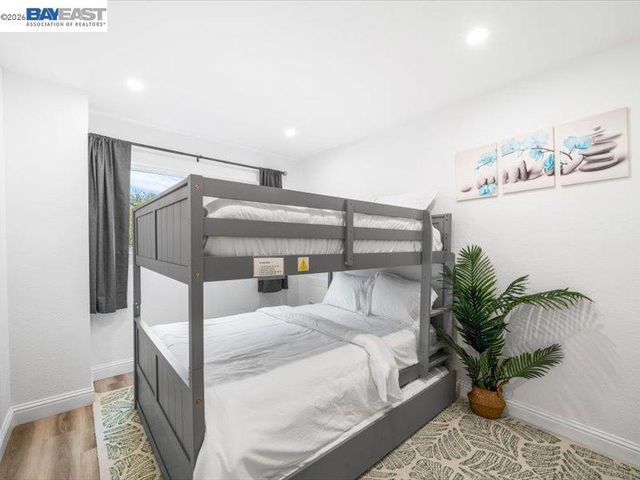 1556 1556 Wagoner Dr, Livermore, CA 94550