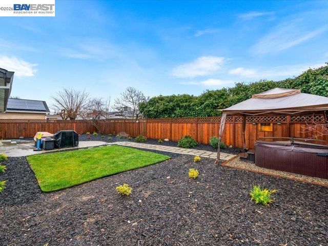 1556 1556 Wagoner Dr, Livermore, CA 94550