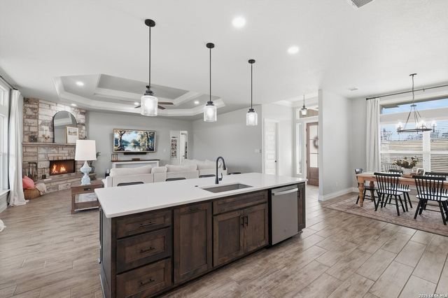 113 Hondo Dr, La Vernia, TX 78121
