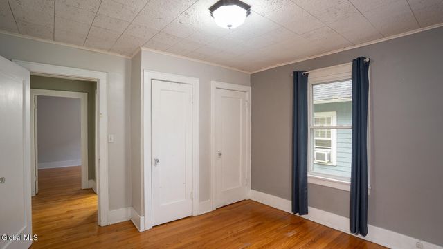 5 Sampson Avenue, Troy, NY 12180