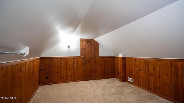 5 Sampson Avenue, Troy, NY 12180