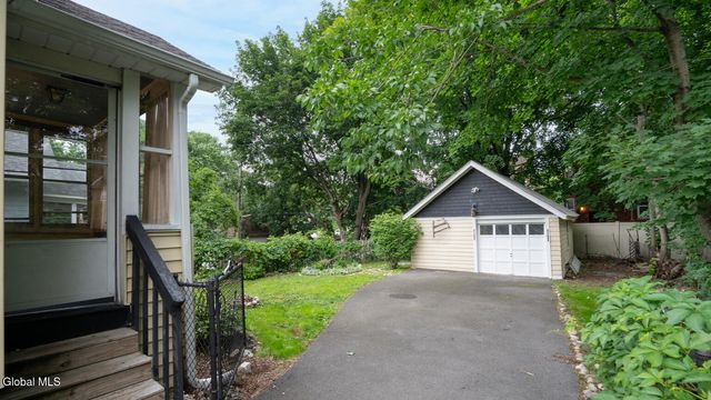 5 Sampson Avenue, Troy, NY 12180