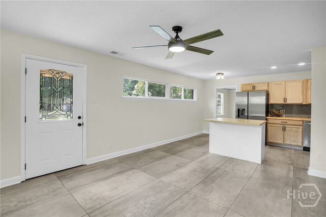 28 Gerald Drive, Savannah, GA 31406