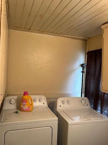 1945 Brooklyn Street, Beaumont, TX 77701