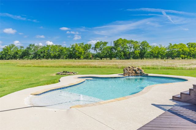 71 County Road 4735, Cumby, TX 75433