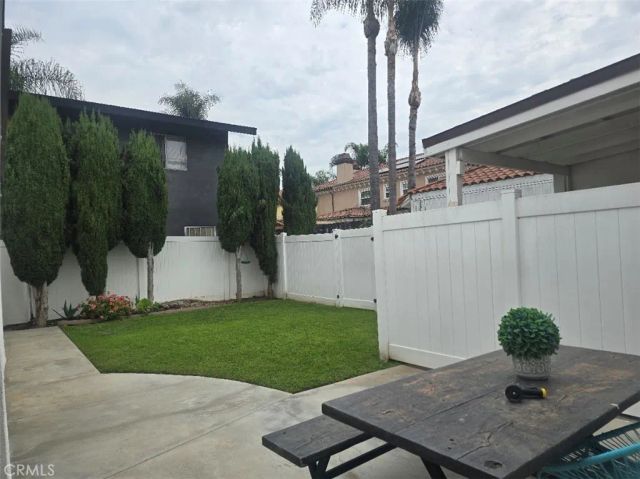 8520 11th, Downey, CA 90241