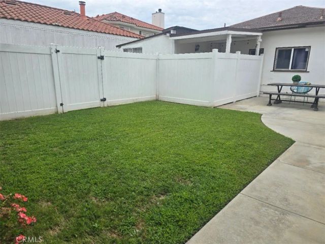 8520 11th, Downey, CA 90241